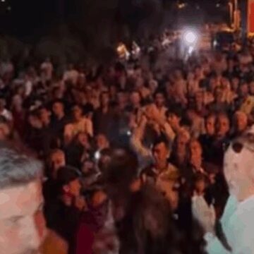 Binlerce köylü gece vakti ayağa kalktı madene karşı tek yumruk oldu!