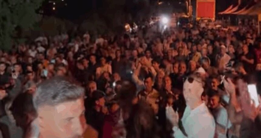 Binlerce köylü gece vakti ayağa kalktı madene karşı tek yumruk oldu!