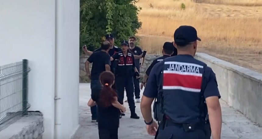 Boşanma aşamasındaki çift yangın çıkan evde ölü bulundu! Çarpıcı cezaevi detayı