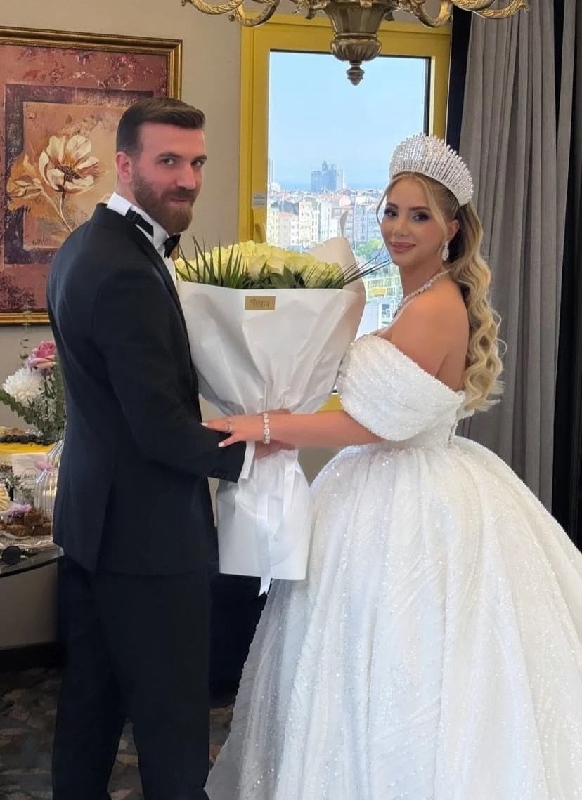 Boşanma kararı alan Aleyna Dalveren 5 kiloluk altını geri istedi