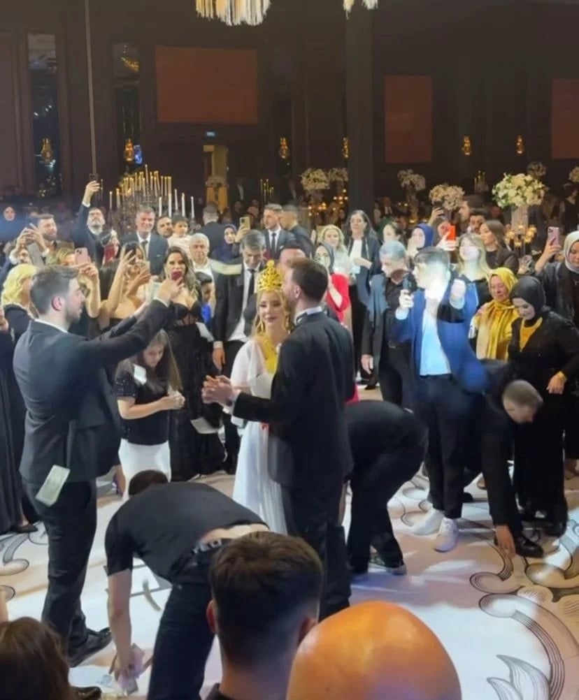 Boşanma kararı alan Aleyna Dalveren 5 kiloluk altını geri istedi
