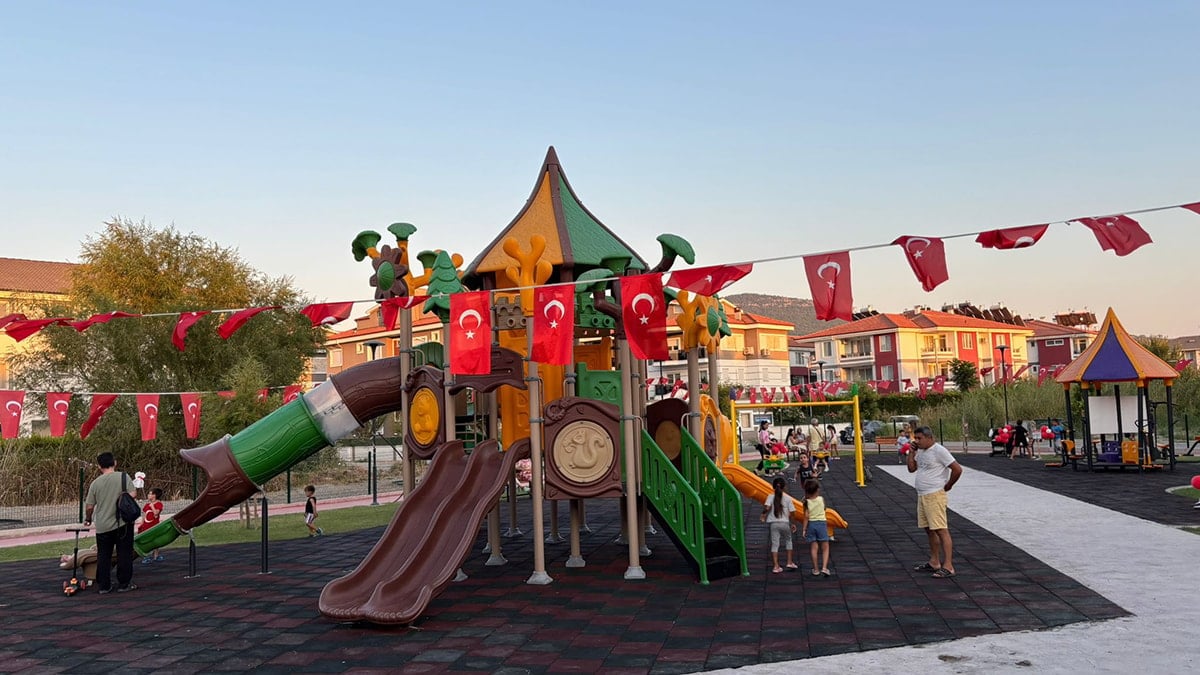 Bu turistik ilçede çay ve su 1 TL! İlgi her geçen gün artıyor