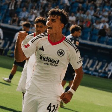 Can Uzun attı, Eintracht Frankfurt kazandı