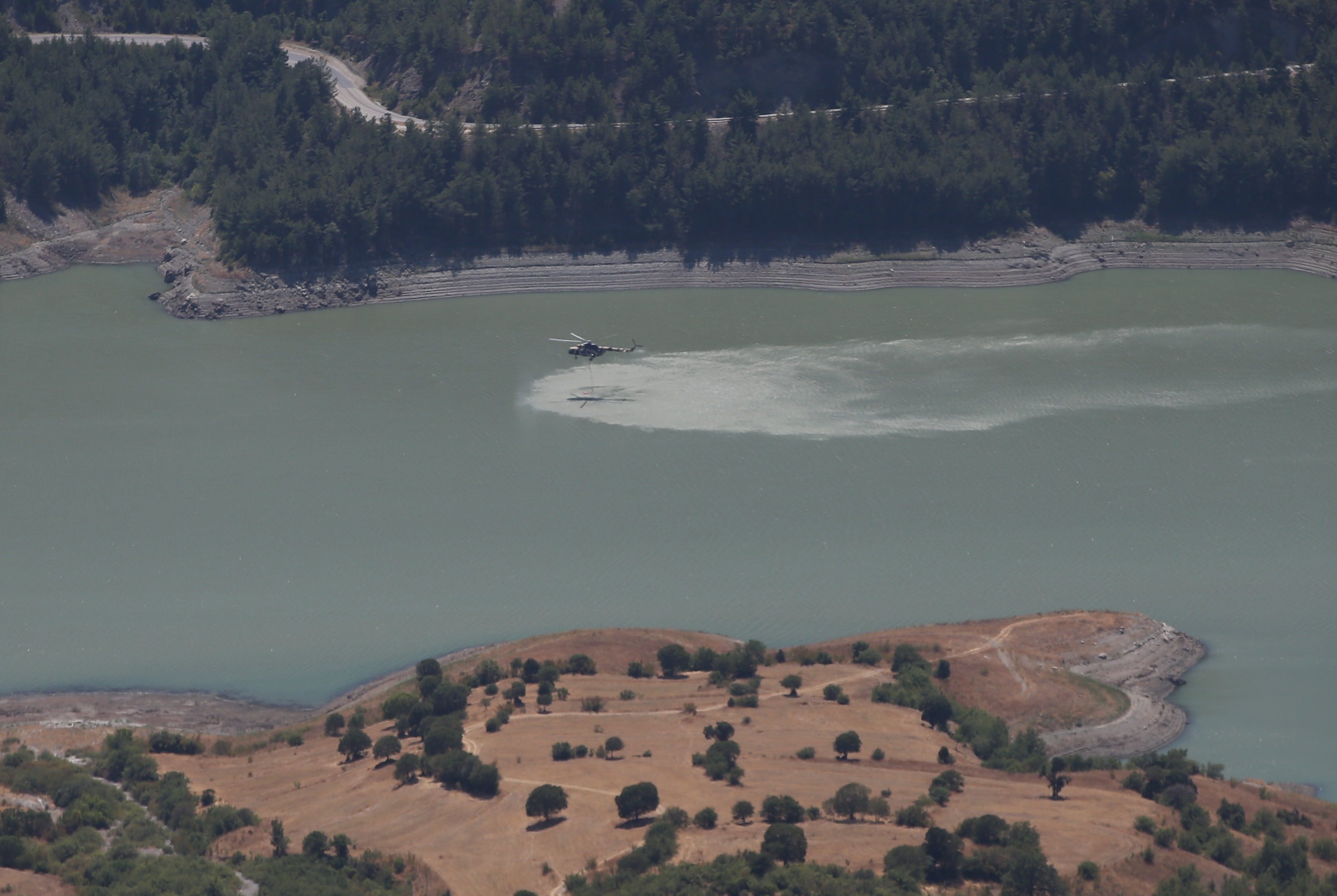 Çanakkale ve Sinop'ta orman yangınlarıyla mücadele sürüyor!