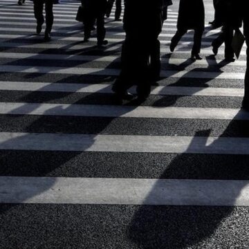 Dev firma onlarca kişiyi işten çıkardı