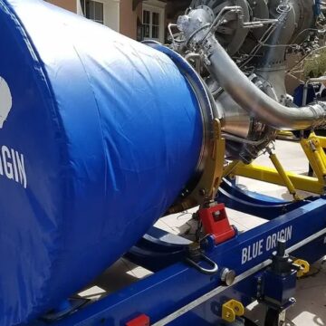 Dünyanın en zengin iki insanı aynı yarışa girdi