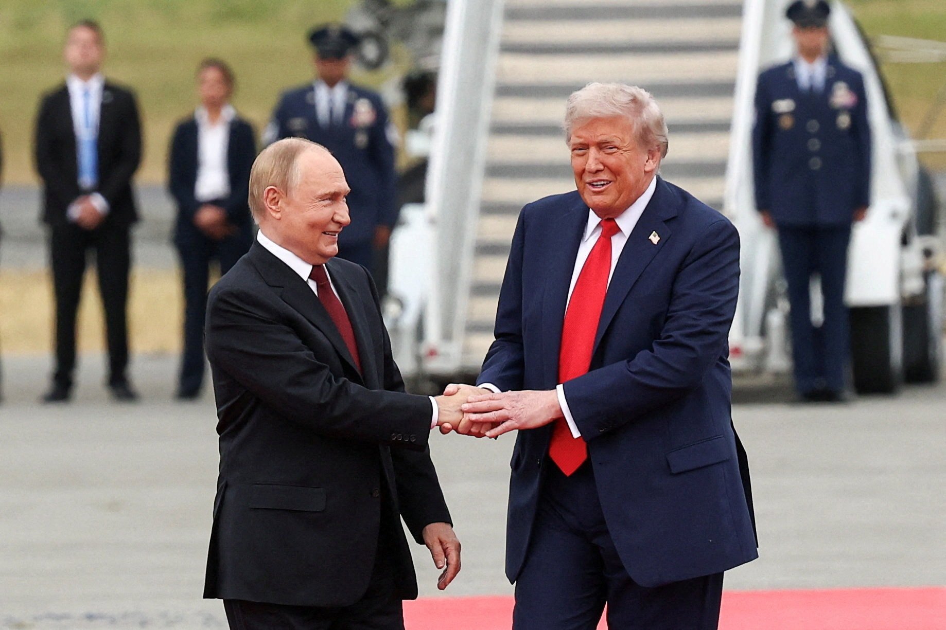 Dünyanın gözü bu gece Alaska'da! Trump ve Putin 7 yıl ilk kez yüz yüze