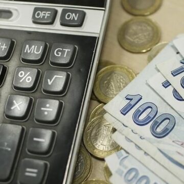 ekonomi-icin-pes-pese-can-sikici-raporlar-geliyor-nasil-gecer-bu-yil-W2wmKJ9f.jpg Ekonomi için peş peşe can sıkıcı raporlar geliyor: Nasıl geçer bu yıl!