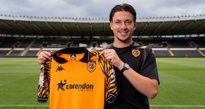 Enis Destan Hull City ile imzaladı