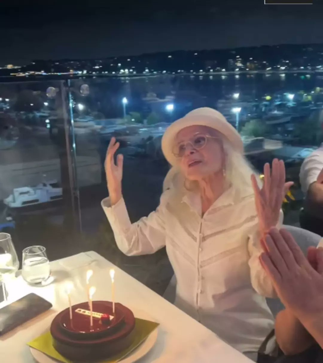 'Entübe edildi' denilmişti... Gönül Yazar 89'uncu yaşını kutladı