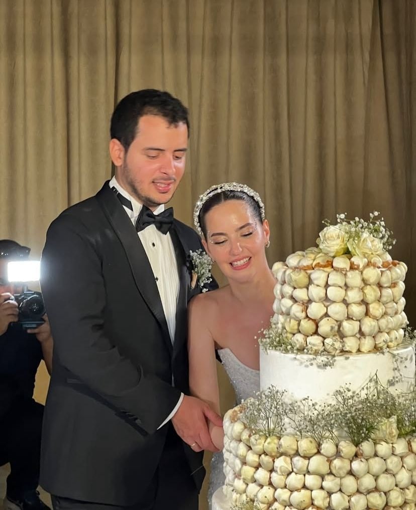 Ezgi Şenler çocukluk aşkıyla evlendi