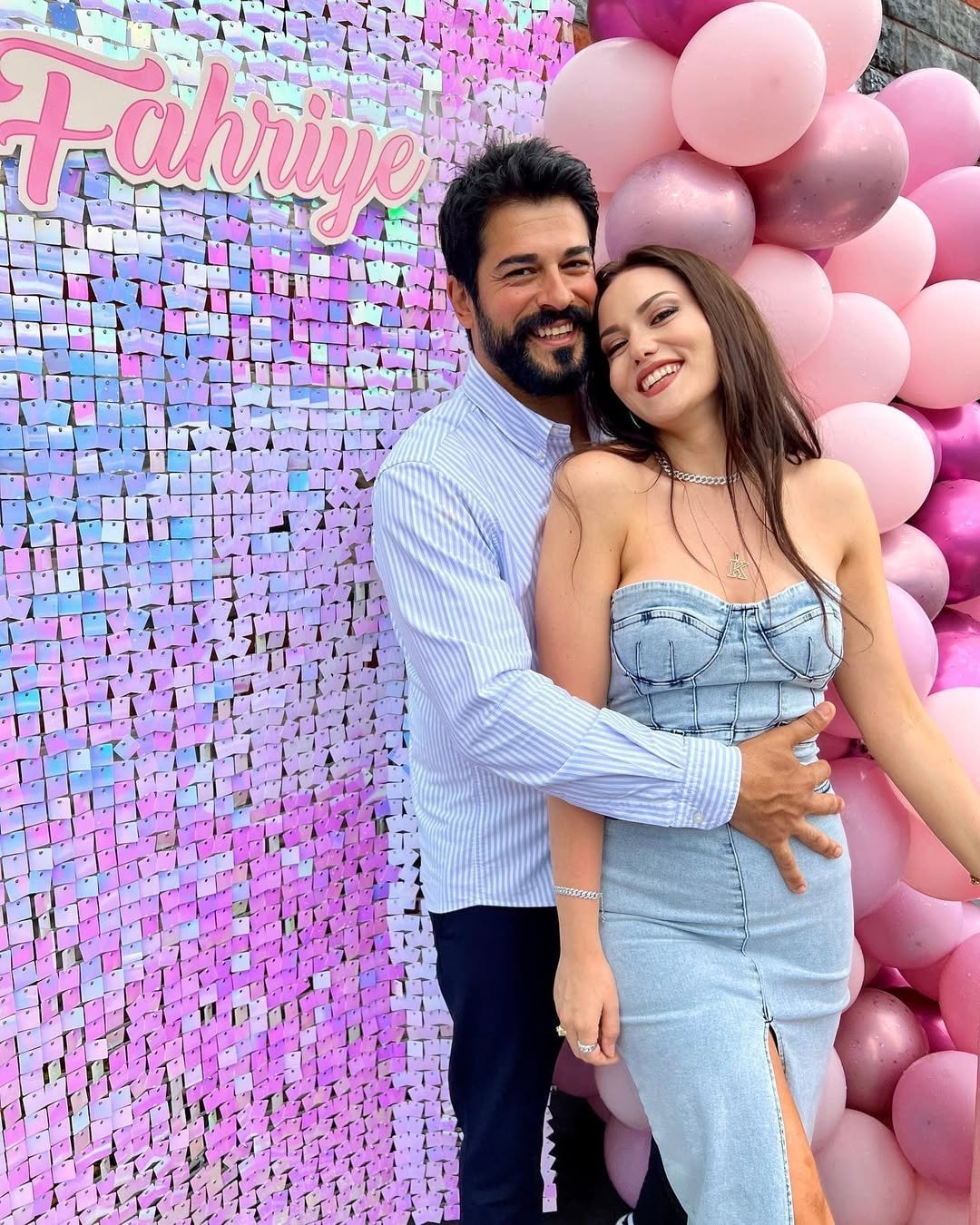 Fahriye Evcen ve Burak Özçivit boşanma iddialarını yalanladı