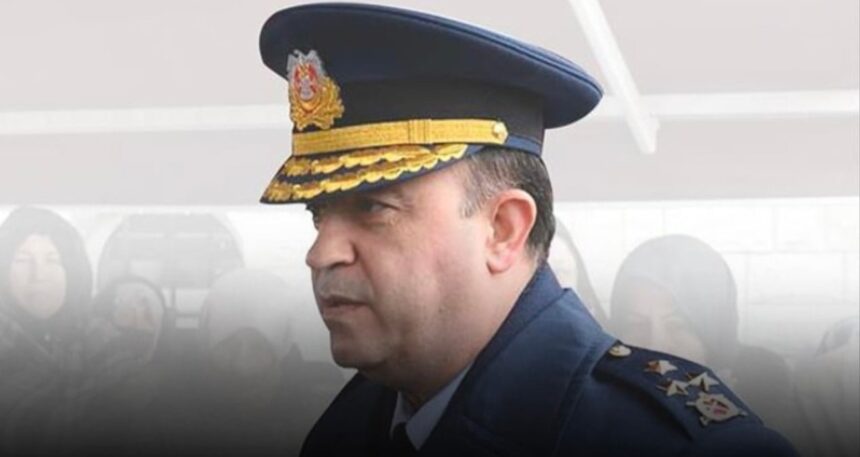FETÖ’nün rehin aldığı komutan emekli edildi