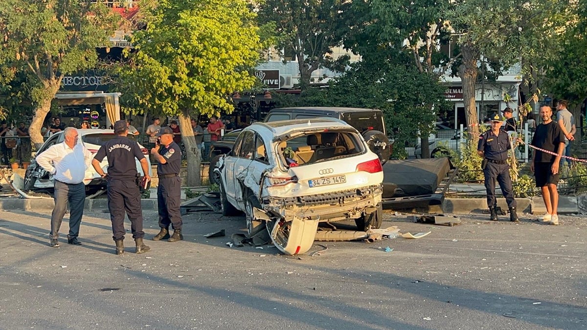 Freni patlayan kamyon, 10 aracı biçti: 3 yaralı