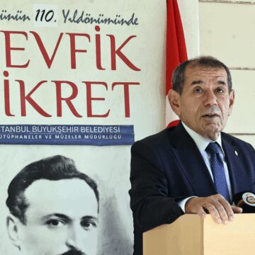 galatasaray-tevfik-fikreti-kabri-basinda-andi-iFj2BZ95.jpg Galatasaray Tevfik Fikret’i kabri başında andı