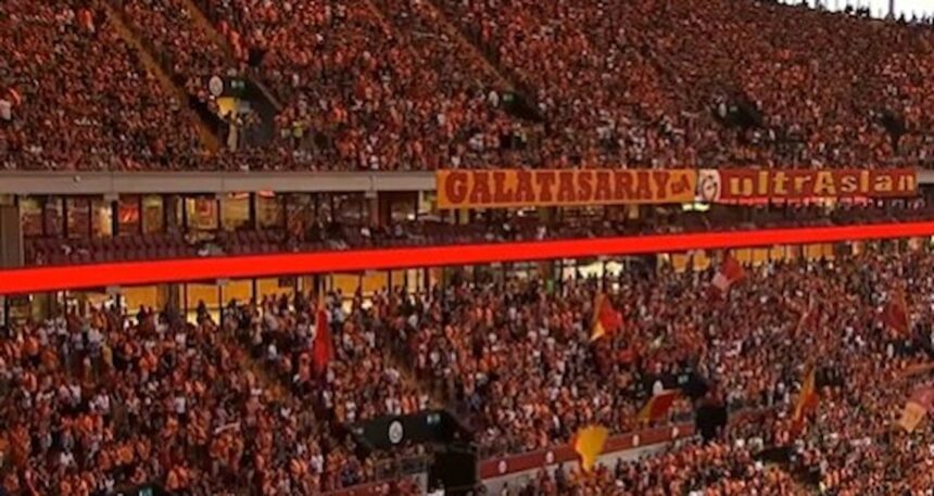 Galatasaray’dan Osimhen ve Sane için imza töreni