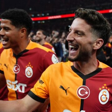 Galatasaray’ın eski yıldızı Mertens futbolu bıraktı