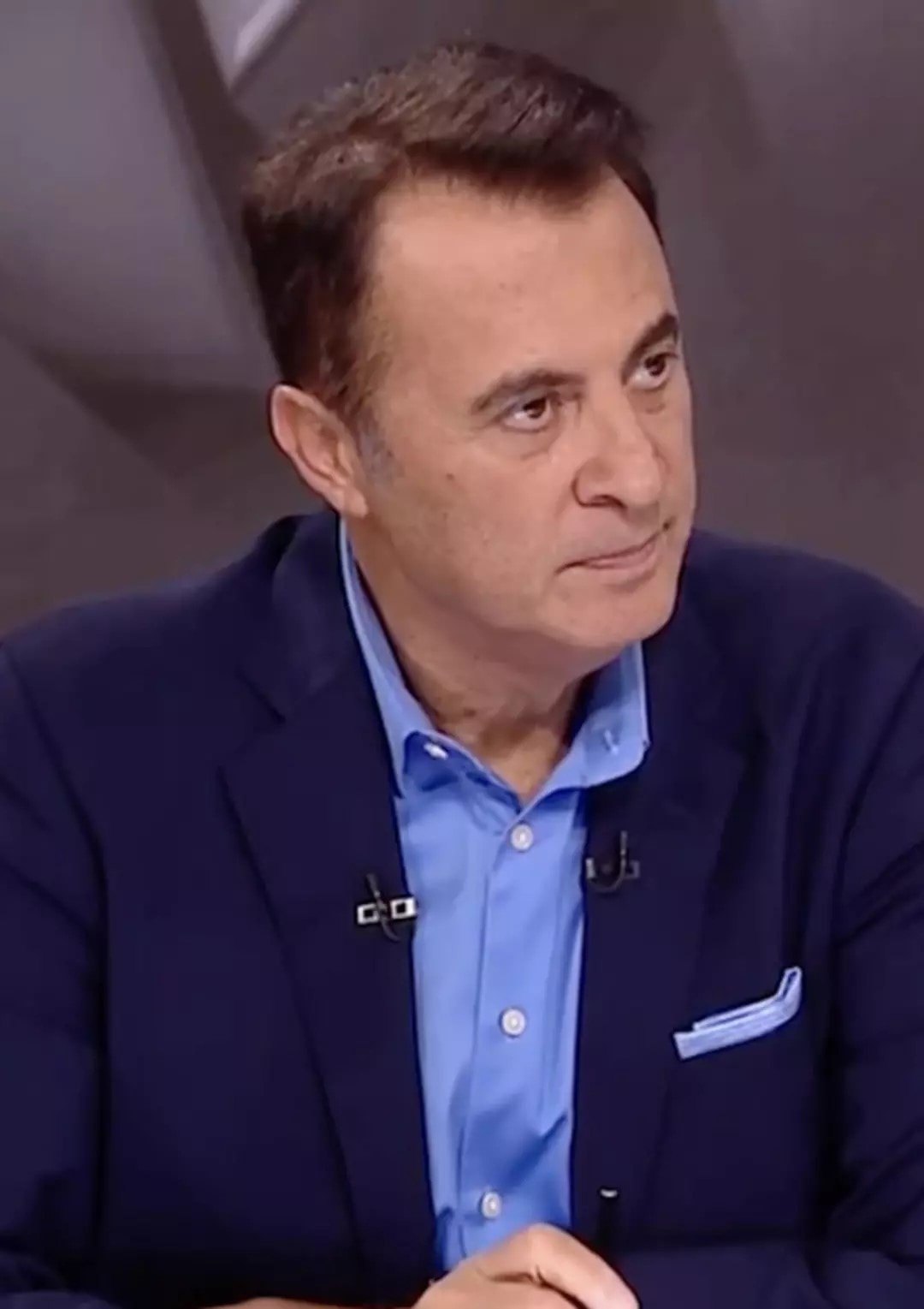 Genç sevgili dokunuşu! Fikret Orman'ın yeni imajı gözden kaçmadı