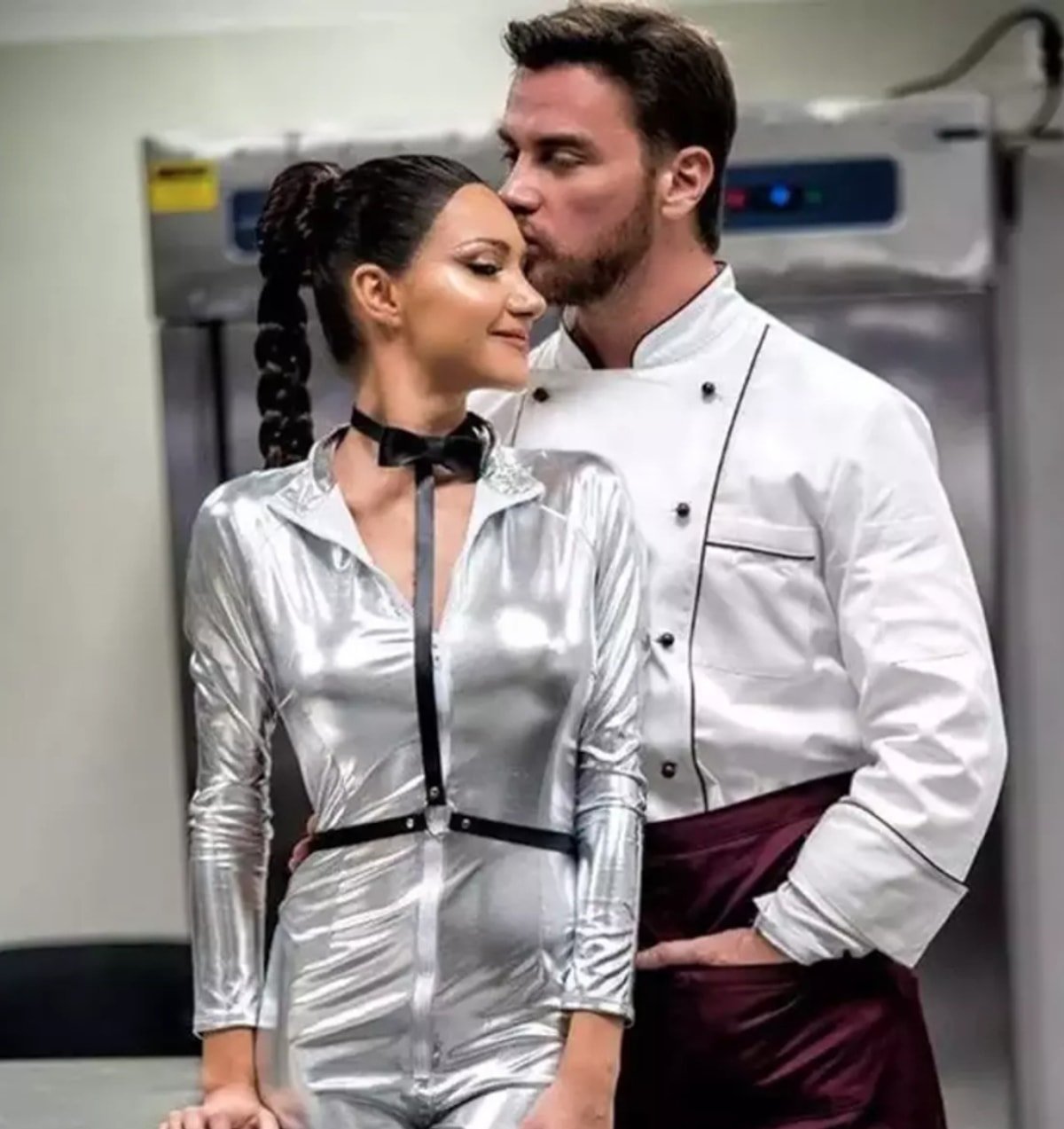 'Genç ve aptaldım' demişti... Otilia eski aşkı Sinan Akçıl'ı kızdırdı