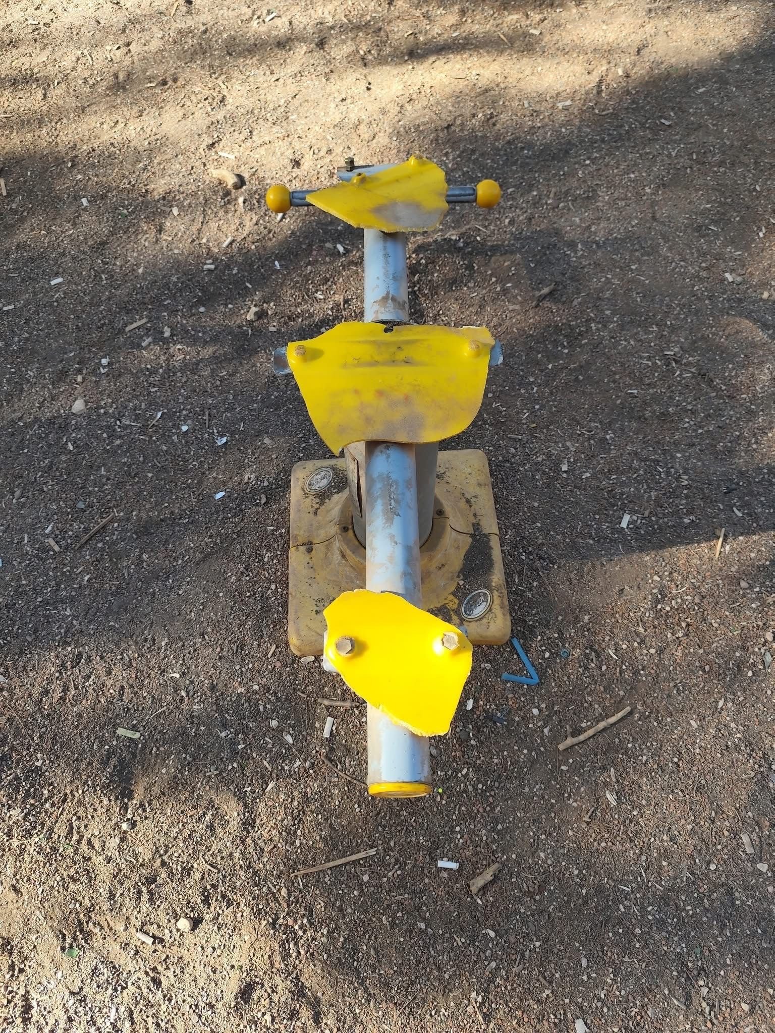 Halkın parkı, AKP’li belediyenin ihmaliyle çöplüğe döndü