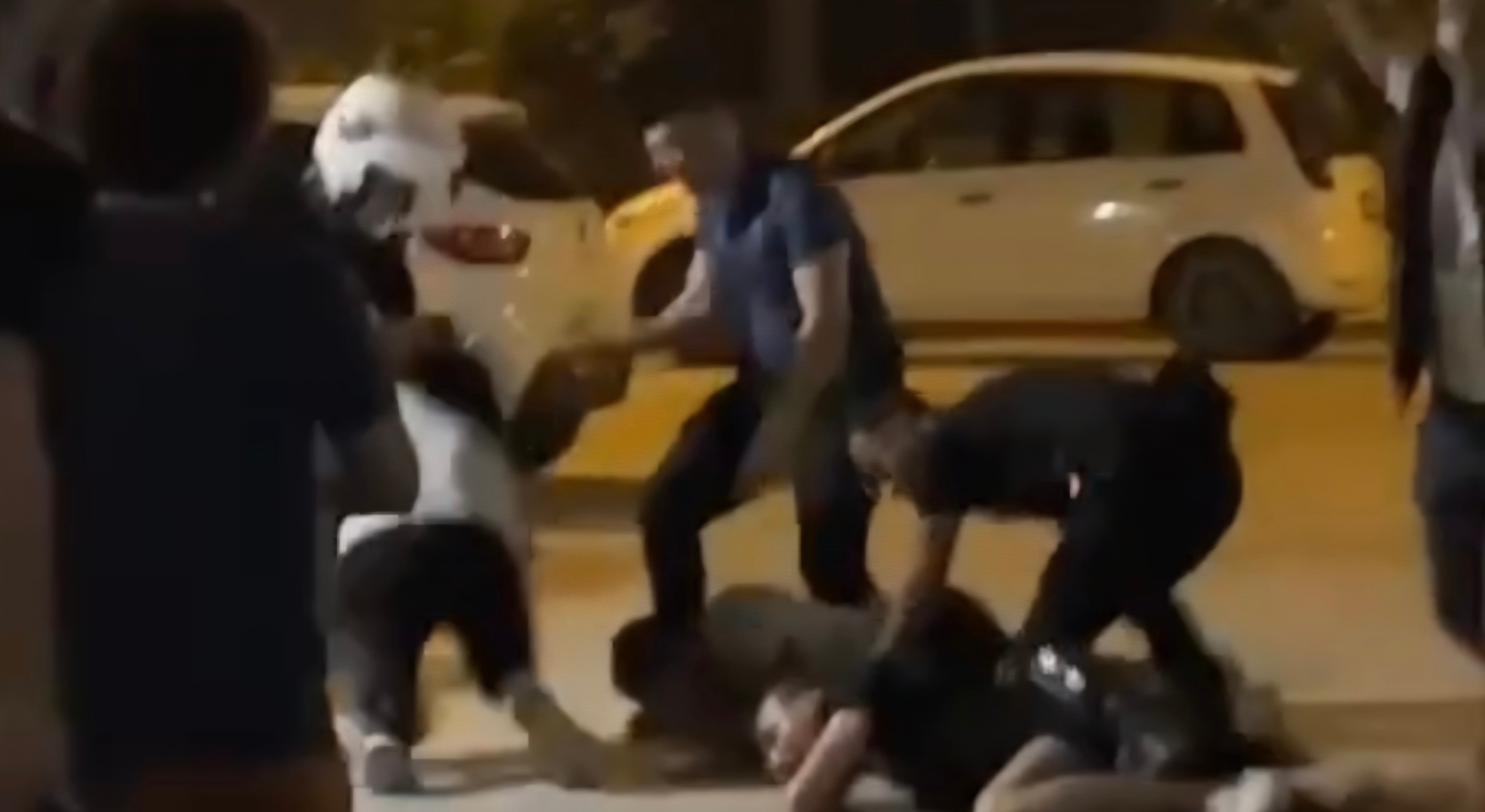 Hatay’da parkta bıçaklı kavga
