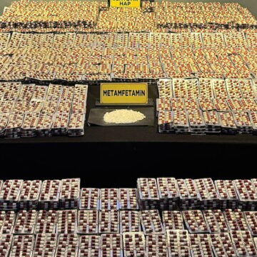 İki şehirde 2 milyondan fazla uyuşturucu hap ele geçirildi