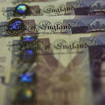 ingiltere-merkez-bankasi-faizi-25-baz-puan-indirdi-52WU38Xr.jpg İngiltere Merkez Bankası faizi 25 baz puan indirdi