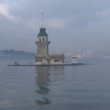 İstanbul Boğazı’nı sis kapladı
