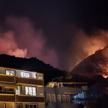 istanbul-ve-balikesirde-orman-yangini-yerlesim-yerlerine-ilerliyor-hzeydRfB.jpg İstanbul ve Balıkesir’de orman yangını! Yerleşim yerlerine ilerliyor…