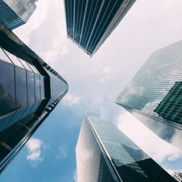 İstanbul’da milyarlık hayalet plazalar: 30 yıldır kaderine terk edildiler