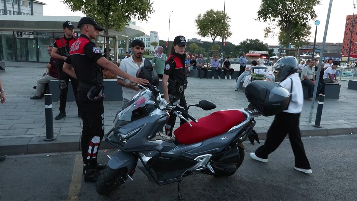 İstanbul'da polis alarma geçti: Didik didik arandılar