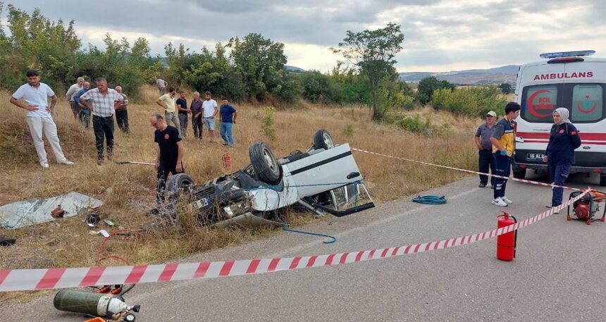 Kadın şoför kazada öldü, yakınları araçtan yaralı çıkan kişiye saldırdı