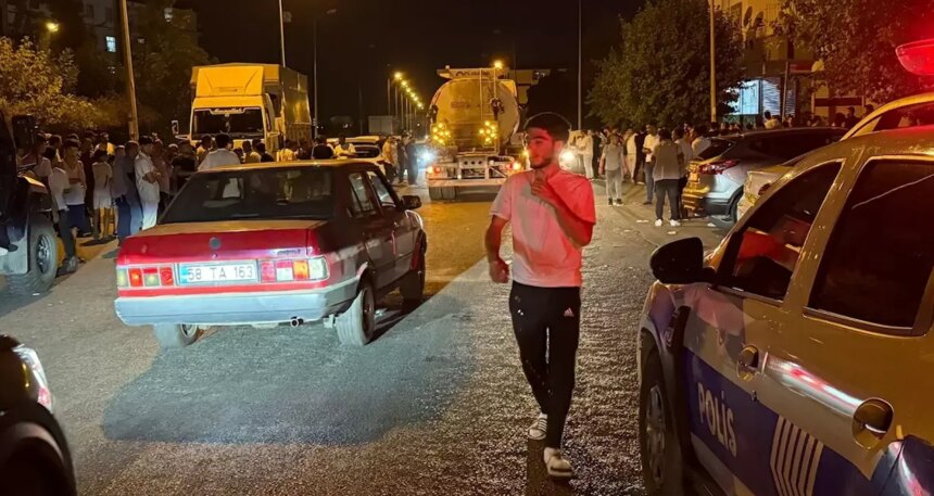 Kahvehanedeki kavga şehri savaş alanına çevirdi