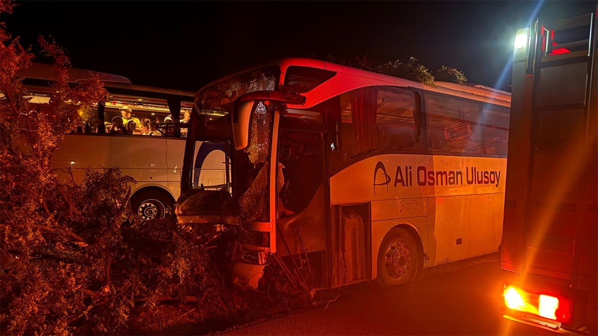 Kayseri'de yolcu otobüsü devrildi: Ölü ve çok sayıda yaralı var