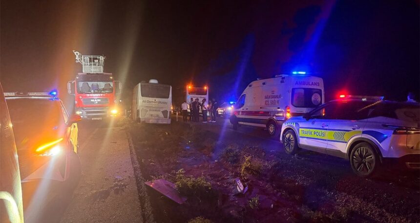 Kayseri’de yolcu otobüsü devrildi: Ölü ve çok sayıda yaralı var