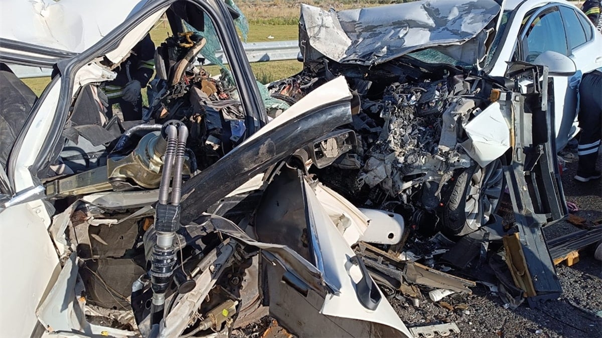 Kaza sonrası ortalık kan gölüne döndü: 4 ölü, 4 yaralı