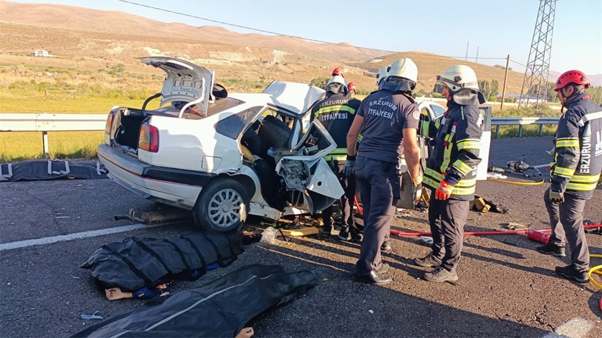 Kaza sonrası ortalık kan gölüne döndü: 4 ölü, 4 yaralı
