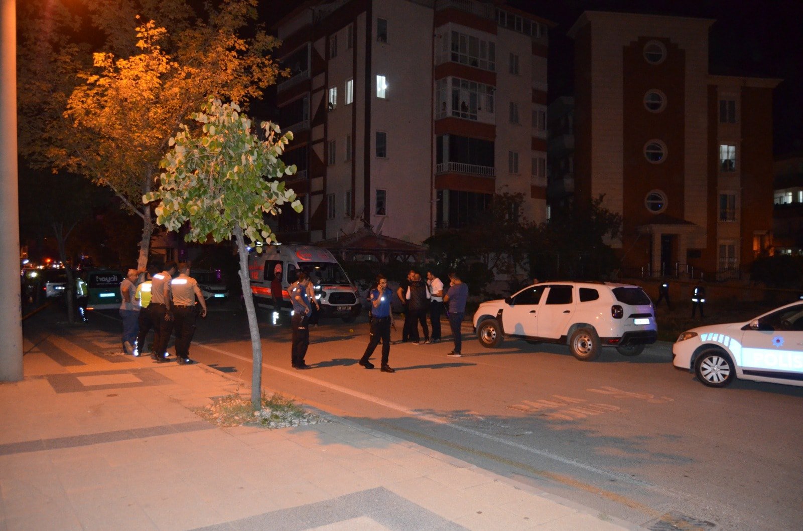 Kızıyla boşanma aşamasındaki damadını tabancayla vurdu