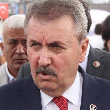 kucuk-ortak-desticiden-komisyon-cikisi-talepleri-neymis-bunu-simdi-gorecegiz-uepWF3G2.jpg Küçük ortak Destici’den komisyon çıkışı: ‘Talepleri neymiş? Bunu şimdi göreceğiz’