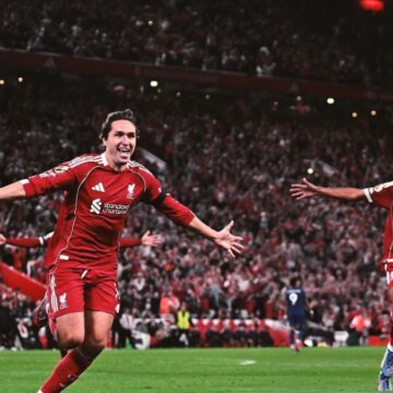 Liverpool sezona 3 puanla başladı!