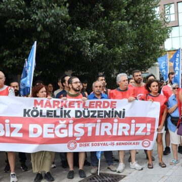 Market çalışanları, sendikanın yolunu tuttu