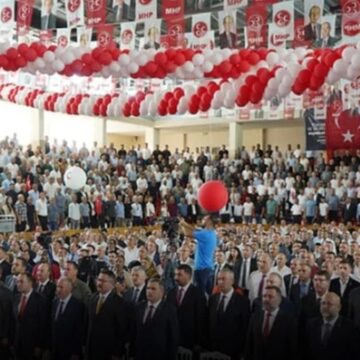 MHP Malazargirt öncesi ‘milliyetçi slogan’ çıkmazına girdi