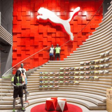 Milyarder aile müşteri arıyor: Spor giyim devi satışa çıkarıldı