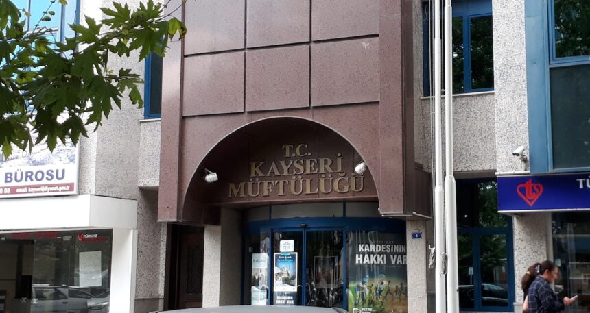 Müftülük binasında yıllarca kaçak elektrik kullanmışlar!