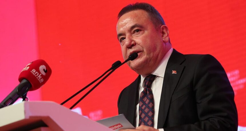 Muhittin Böcek’ten sağlık ve adalet Vurgusu: “Ben Terörist Değilim, Bu Yapılanlar Antalya İttifakı’nadır”