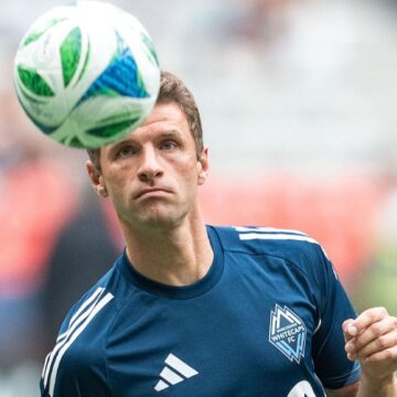 Müller ilk kez Bayern Münih dışında forma giydi