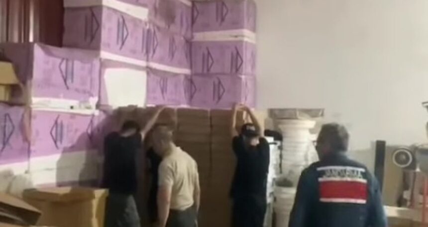 Niğde’de 1 milyon 315 bin doldurulmuş makaron ele geçirildi