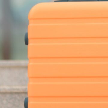 Otobüs şoförü fark etti, valizi açan polis şaşkınlığa uğradı!