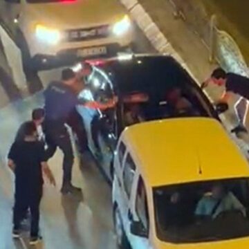 Otomobilden 6 kaçak göçmen yakalandı