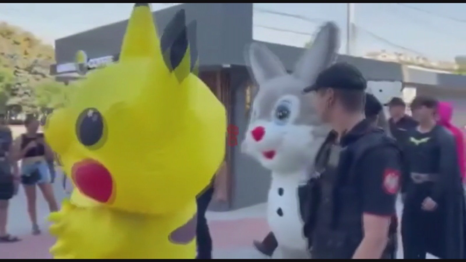 Pikachu Moldova'da gözaltına alındı